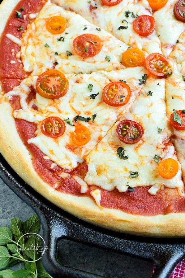 אנחנו הולכים לגלות לכם כמה סודות להכנת פיצה מוצלחת על אבן פיצה ולחלוק טיפים לניקוי אבני פיצה כדי שתדעו אפילו