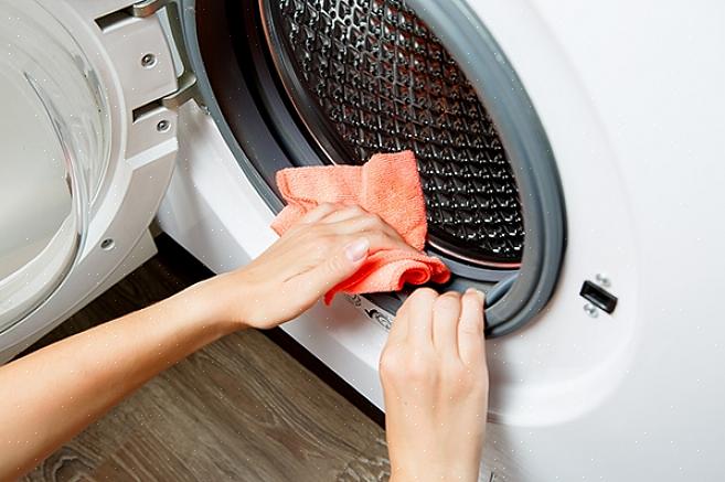 קבל את הריח מראש על ידי ניקוי מכונת הכביסה שלך מדי פעם