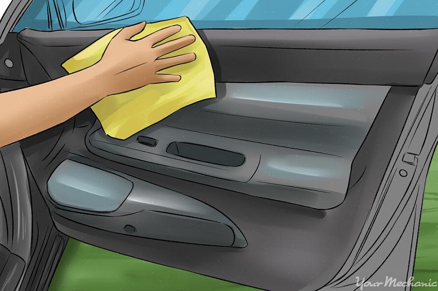 Astuces pour nettoyer les plafonds de voiture