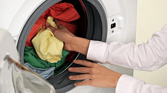 לפני שאתם מכבסים בגדים במכונת כביסה