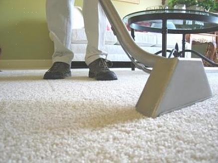 שמפו שטיחים הוא דרך פופולרית נוספת לניקוי שטיח