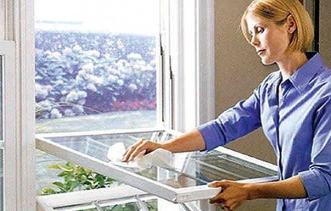 האם כדאי לשטוף חלונות בחורף