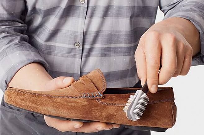 כיצד לנקות נעלי זמש: עצות לסוגי כתמים שונים