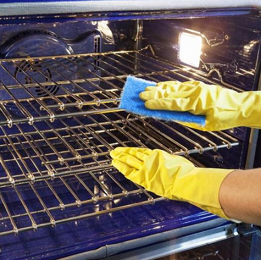 Hoe schoon te maken: oven en al zijn componenten