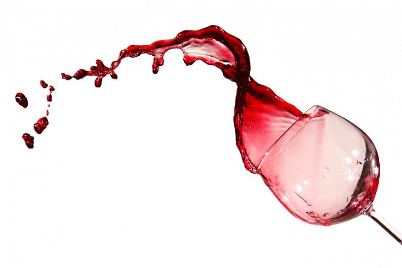 הסרת כתמי יין אדום ויין אדום לא חייבת להיות קשה
