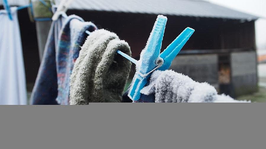 המשך לקרוא כדי לגלות כיצד לייבש בגדים בחורף ללא שימוש במייבש