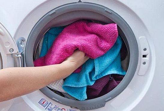 לדעת איך לכבס את מגבות הטרי שלך במכונה